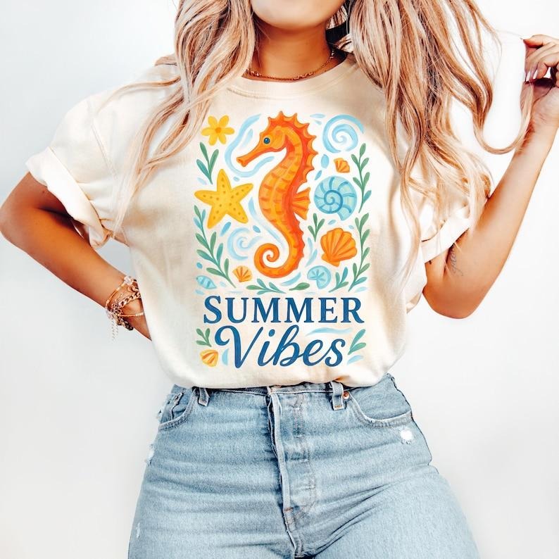 Boho Summer Seahorse Coastal Seashell Floral Watercolor Beach Coquette Pearl Bow T-Shirt