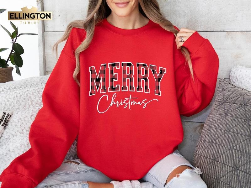 Buffalo Plaid Sweater, Merry Christmas Sweatshirt, Christmas Family crewneck, Xmas Gift Idea, Woman Xmas Shirt, Cute Winter Holiday Sweater