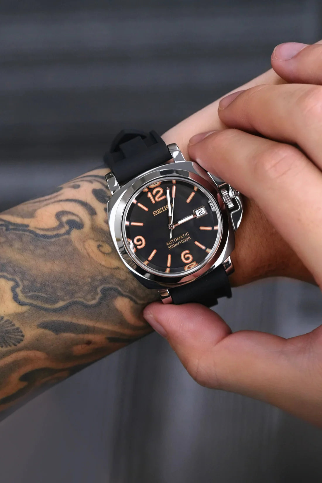 Mod Luminor Black II