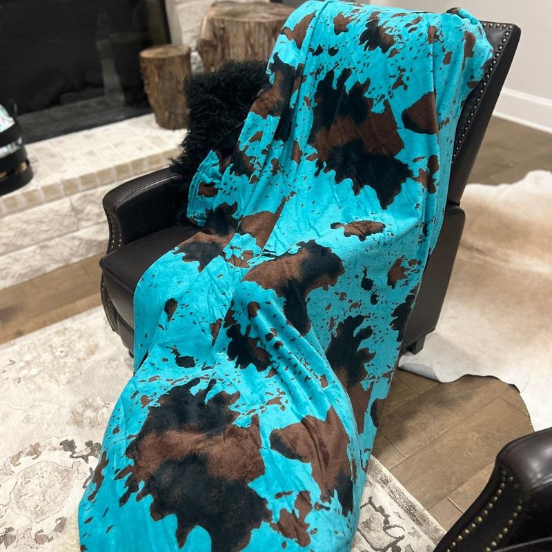 Lightweight Turquoise Cow Throw Blanket 60"x80"