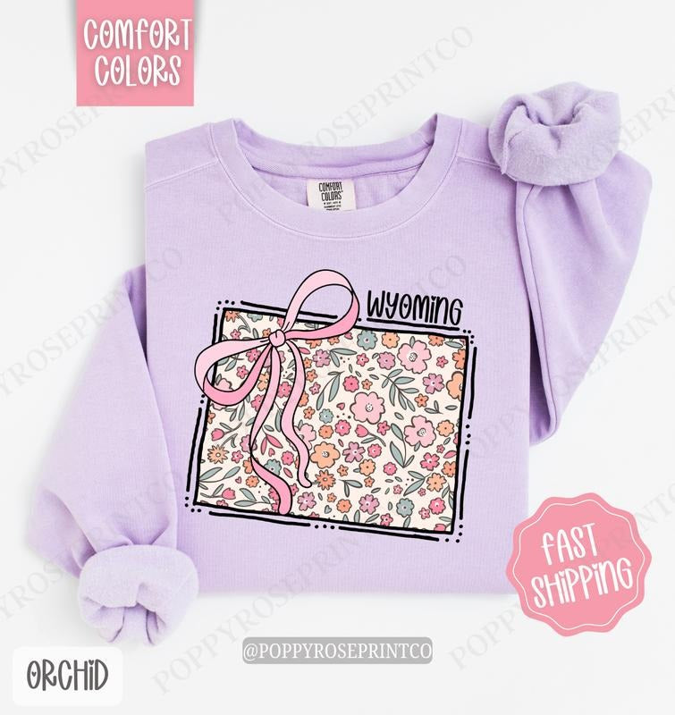Wyoming Floral Bow Comfort Colors Sweatshirt, Cute Trendy State Coquette Pullover