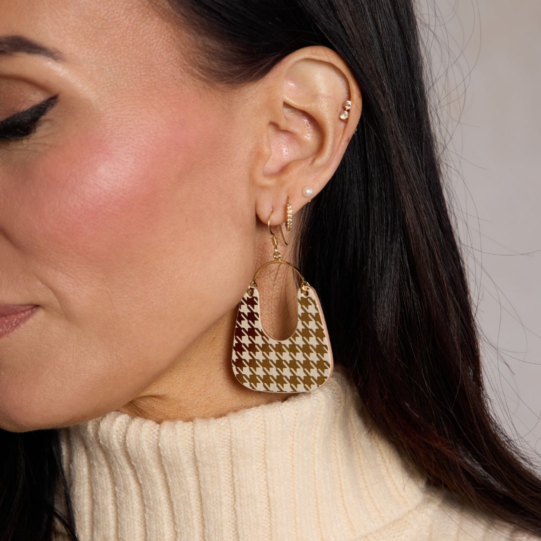 Ecru and Bronze Houndstooth Noras