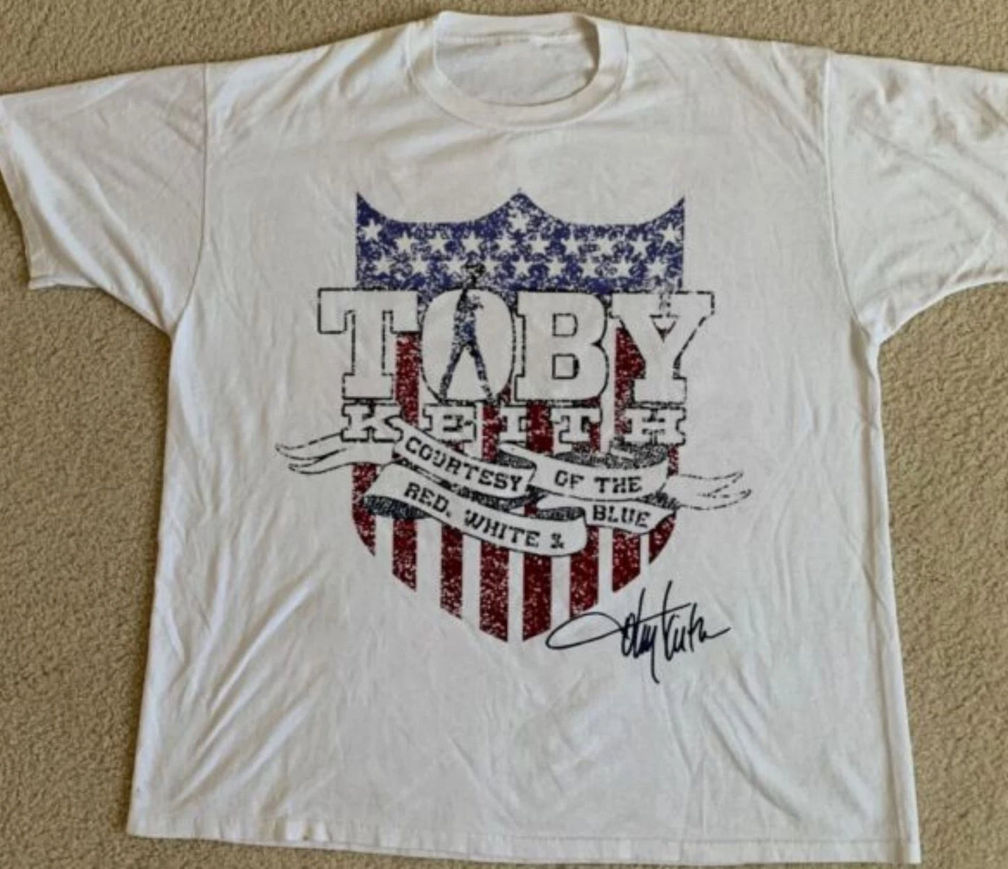 Toby Keith courtesy of the red white t-shirt