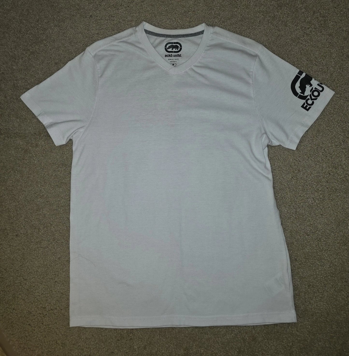 Ecko Unltd. Men's Short Sleeve V-Neck T Shirt Mens Medium Street Wear