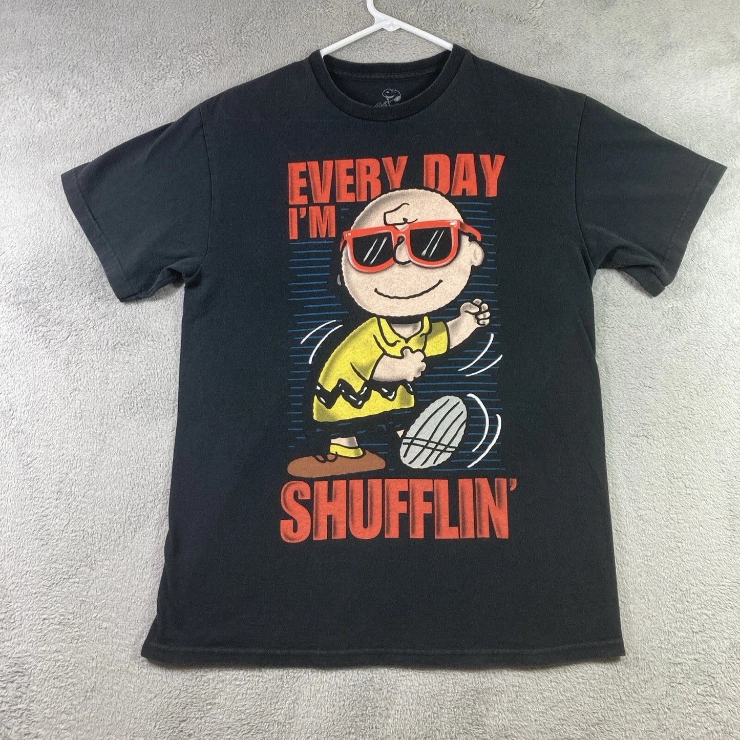 Peanuts Charlie Brown Shirt Adult Medium Black Everyday I'm Shufflin Graphic Tee