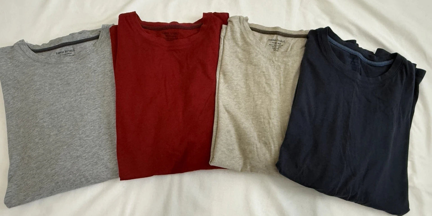 Lot of 4 Men’s Large Banana Republic Fitted Crew Long Sleeve T-Shirt Cotton