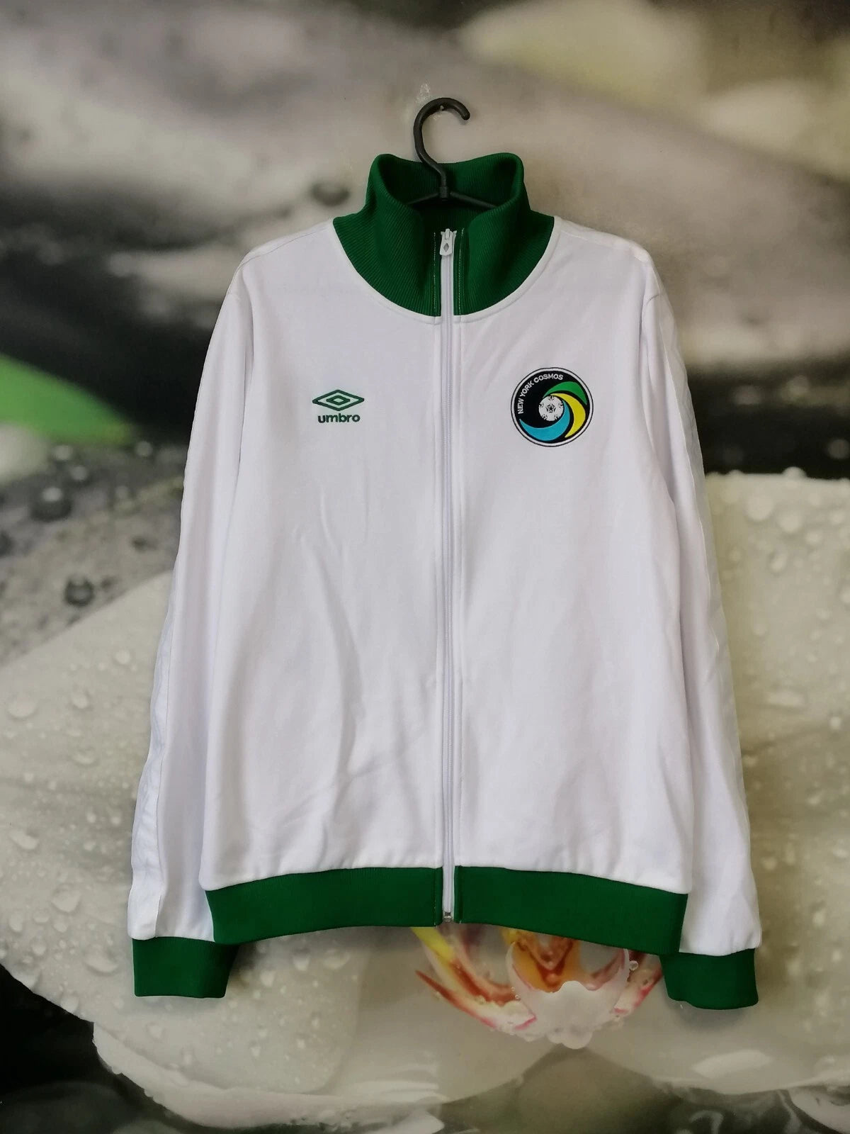 New York Cosmos football soccer zip bomber coat jacket Umbro size L