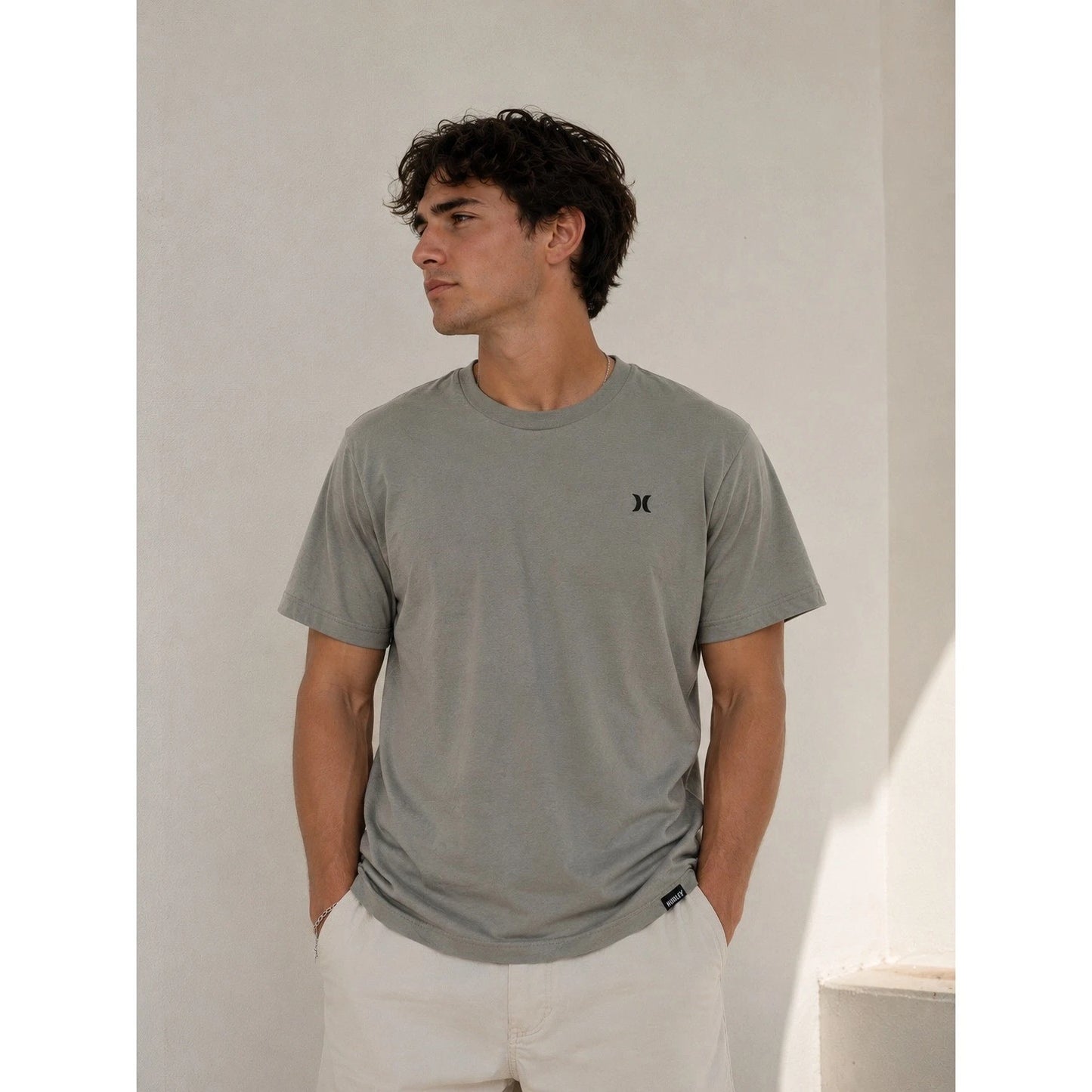 NNWT Hurley Men Explore Shirt Medium Gray Green Outdoor Adventure Streetwear Tee
