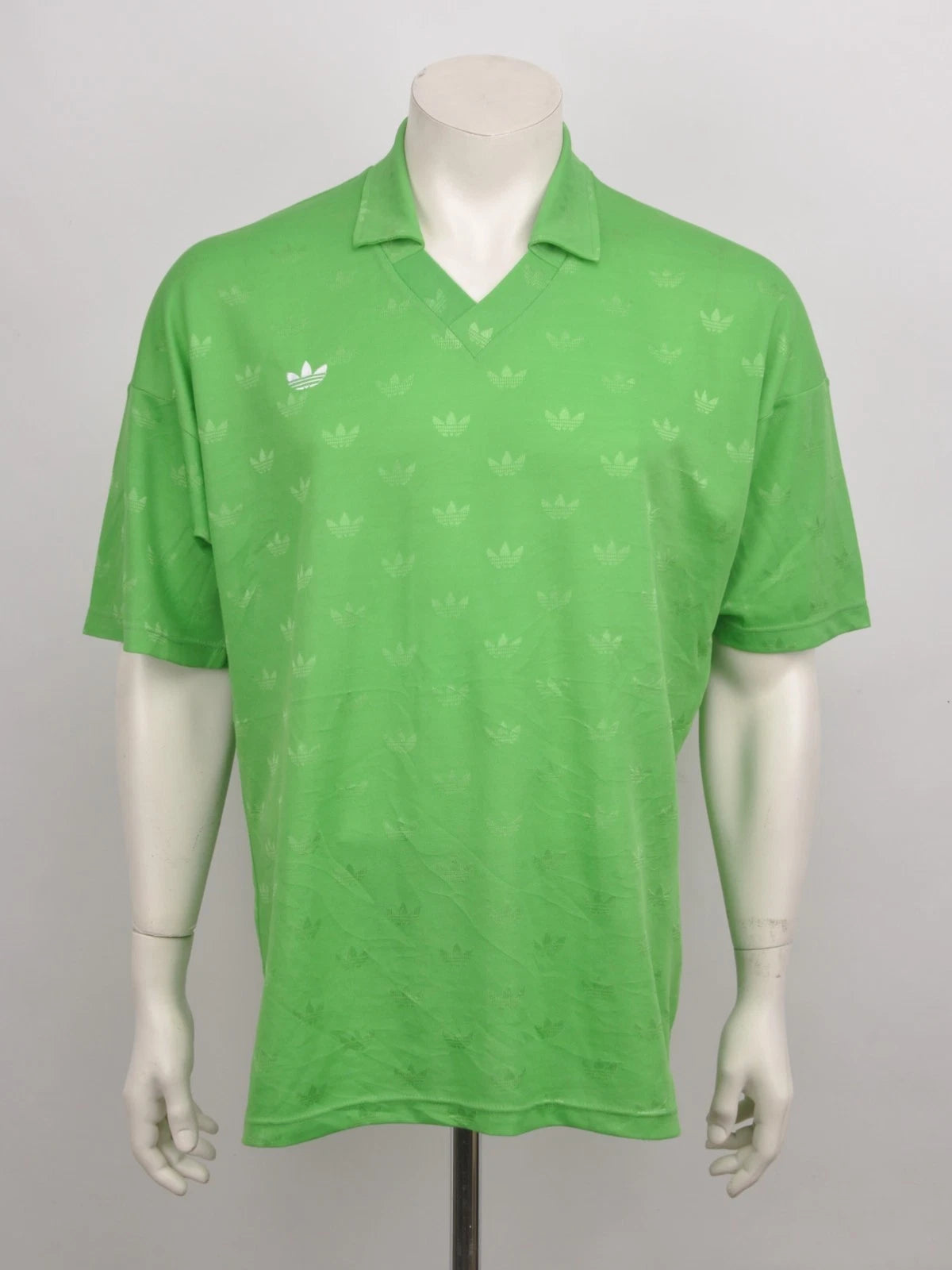 Vtg 80s Adidas Soccer Short Sleeve V-Neck T-Shirt Size L Green Monogram