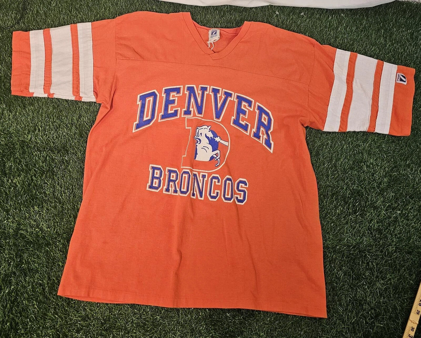 Vintage NFL T-Shirt Jersey Denver Broncos Size XL 80s Old School Logo 7