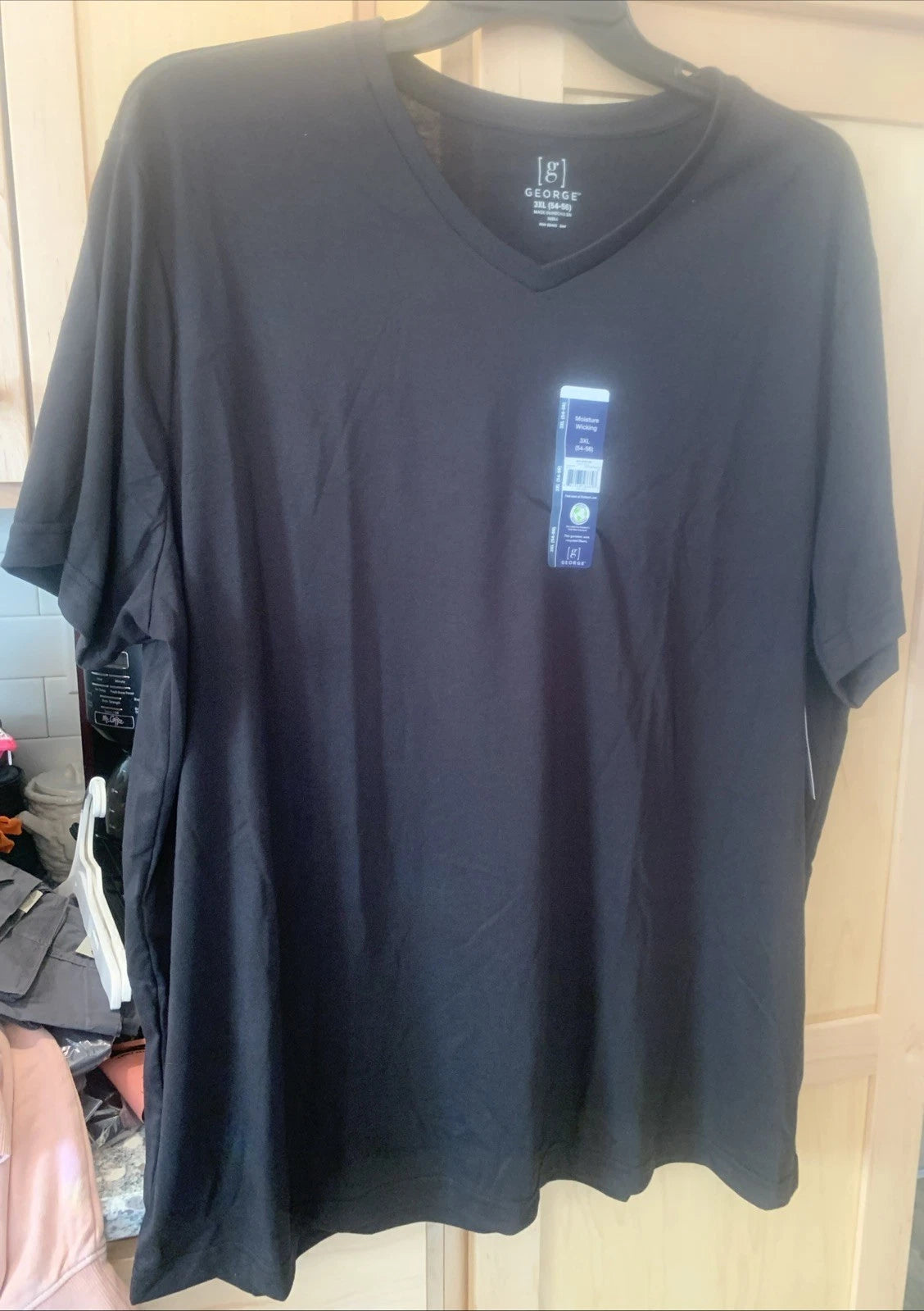 Mens George Black V-Neck Moisture Wicking Tee T-Shirt - Size 3XL (54-56)