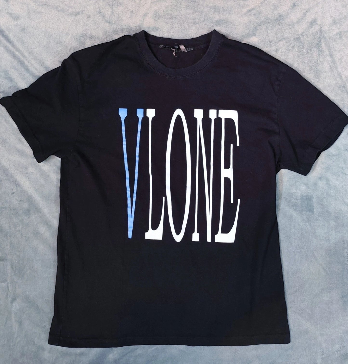 Vlone Blue Staple Big V Snake Black T Shirt Mens LARGE Streetwear