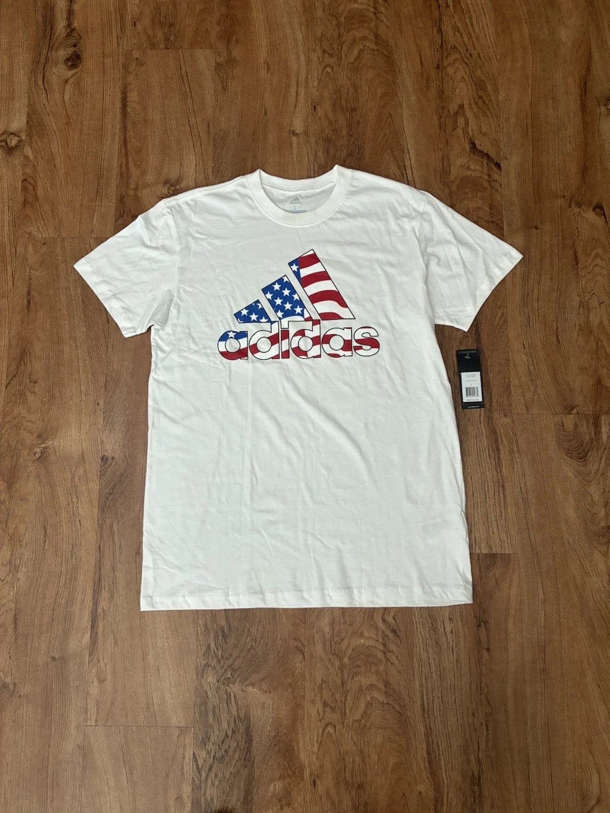 Adidas White T-Shirt with American Flag Themed Logo Men’s Size Large NWT