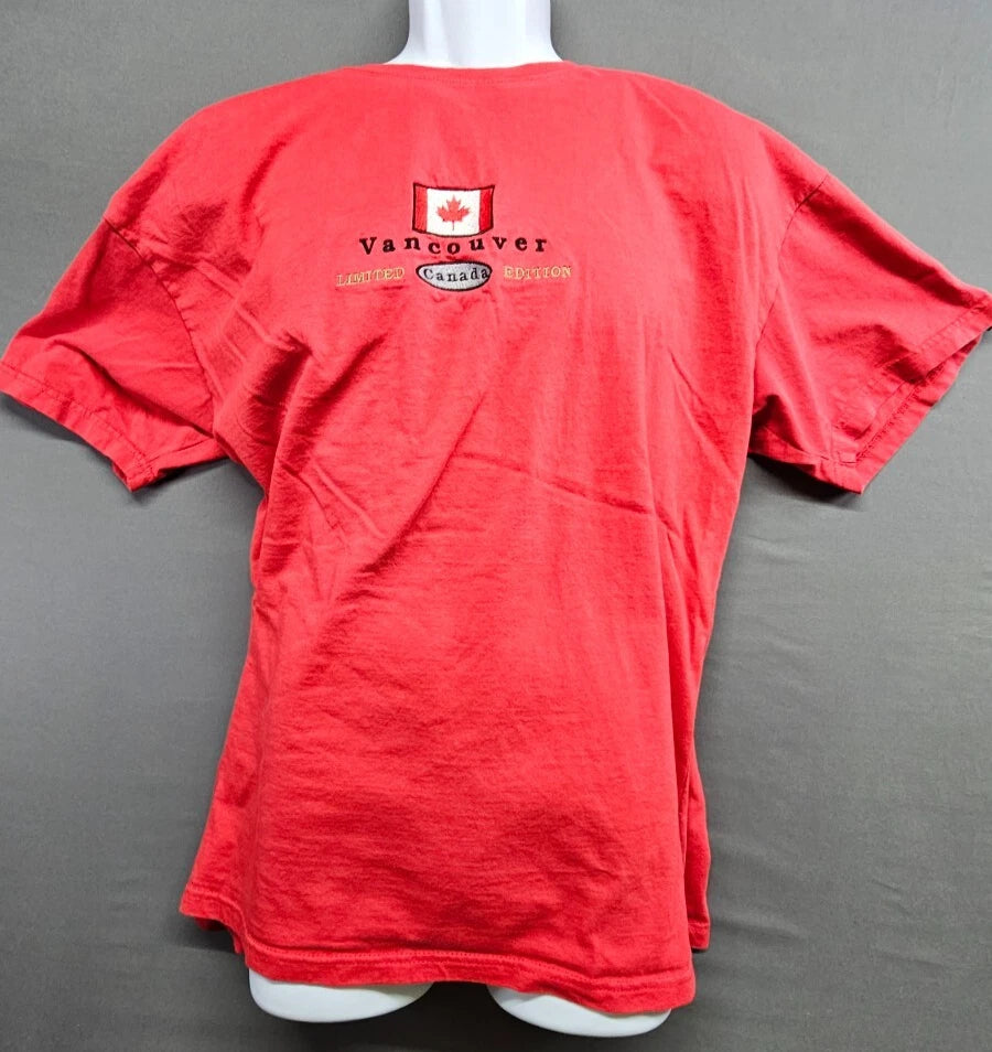 Vancouver Canada Men's T-Shirt Red Large Casual Short Sleeve Cotton Maple Leaf