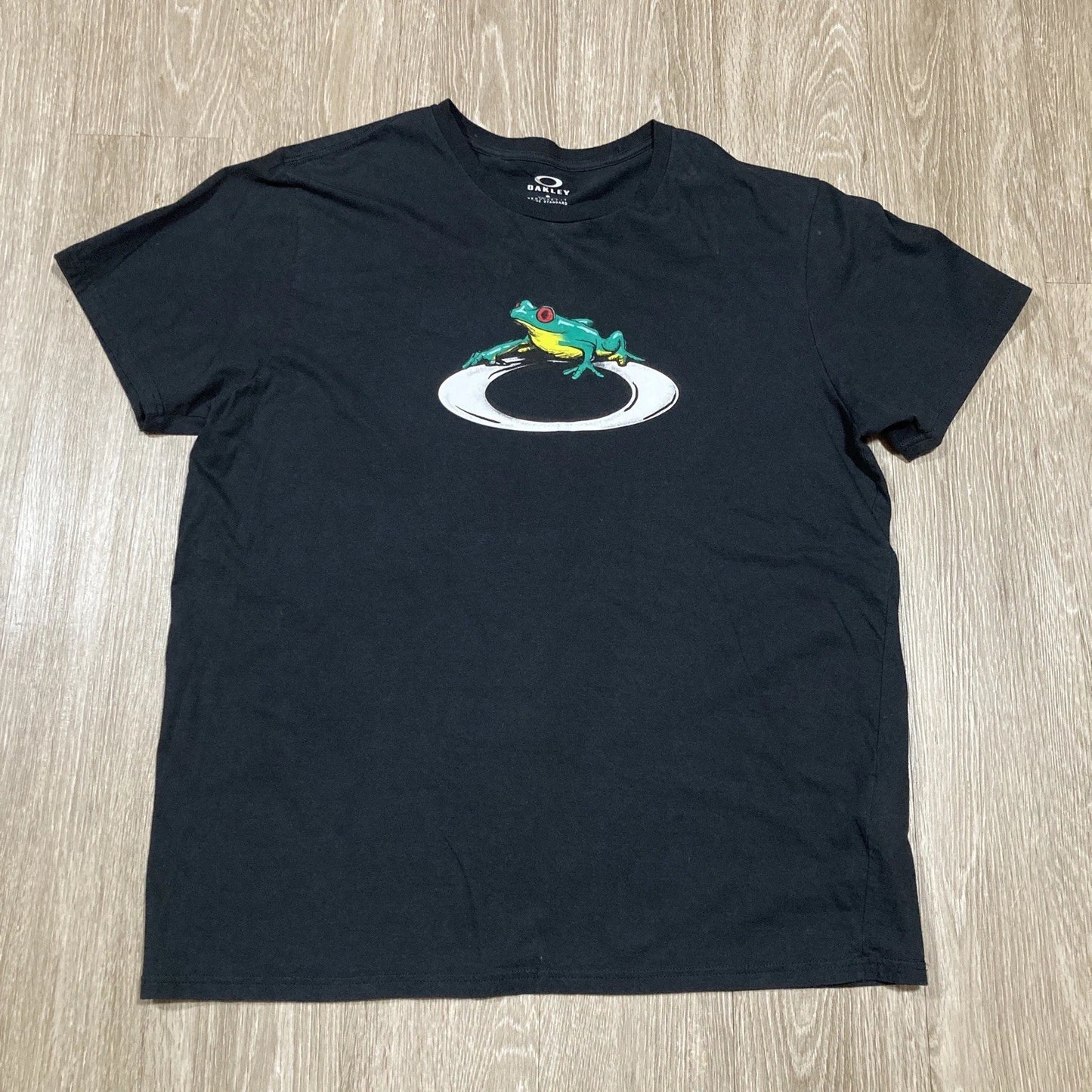 Oakley Shirt 2XL Frog Logo Active-wear Outdoors Streetwear Tee