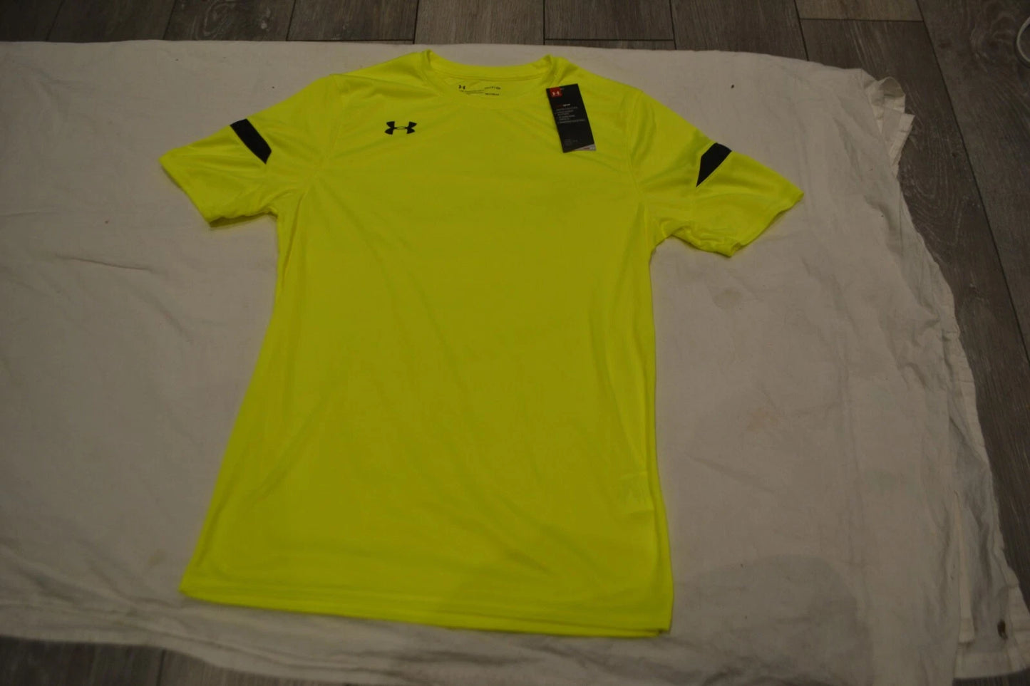 Under Armour Men's Golazo 2.0 Jersey SHIRT NEON SZ SMALL SM S