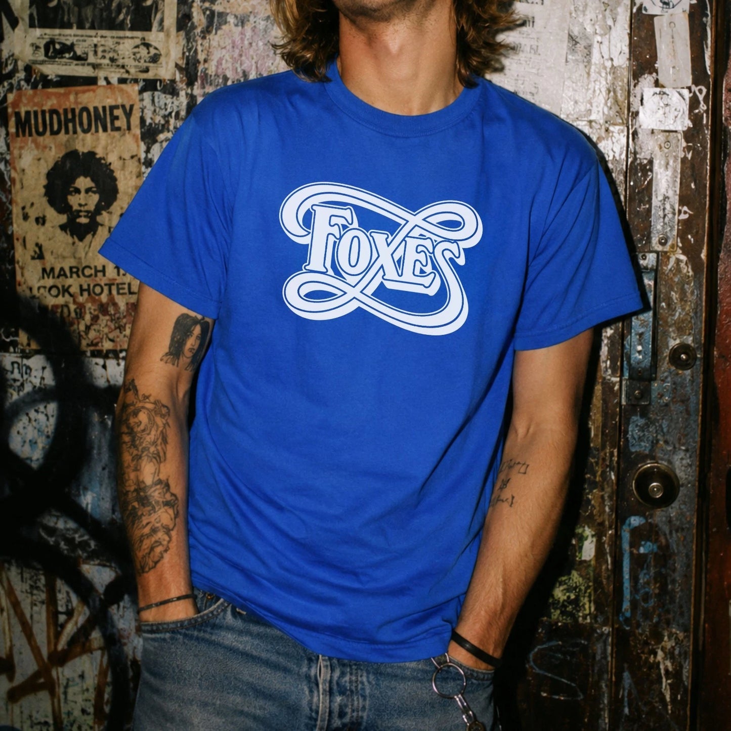 Foxes Retro Graphic Shirt - Soft modern fit 90s Grunge Retro Rock Tee Size S-3XL