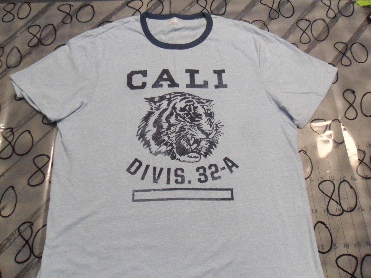XL Cali Division 32-A Old navy brand T Shirt