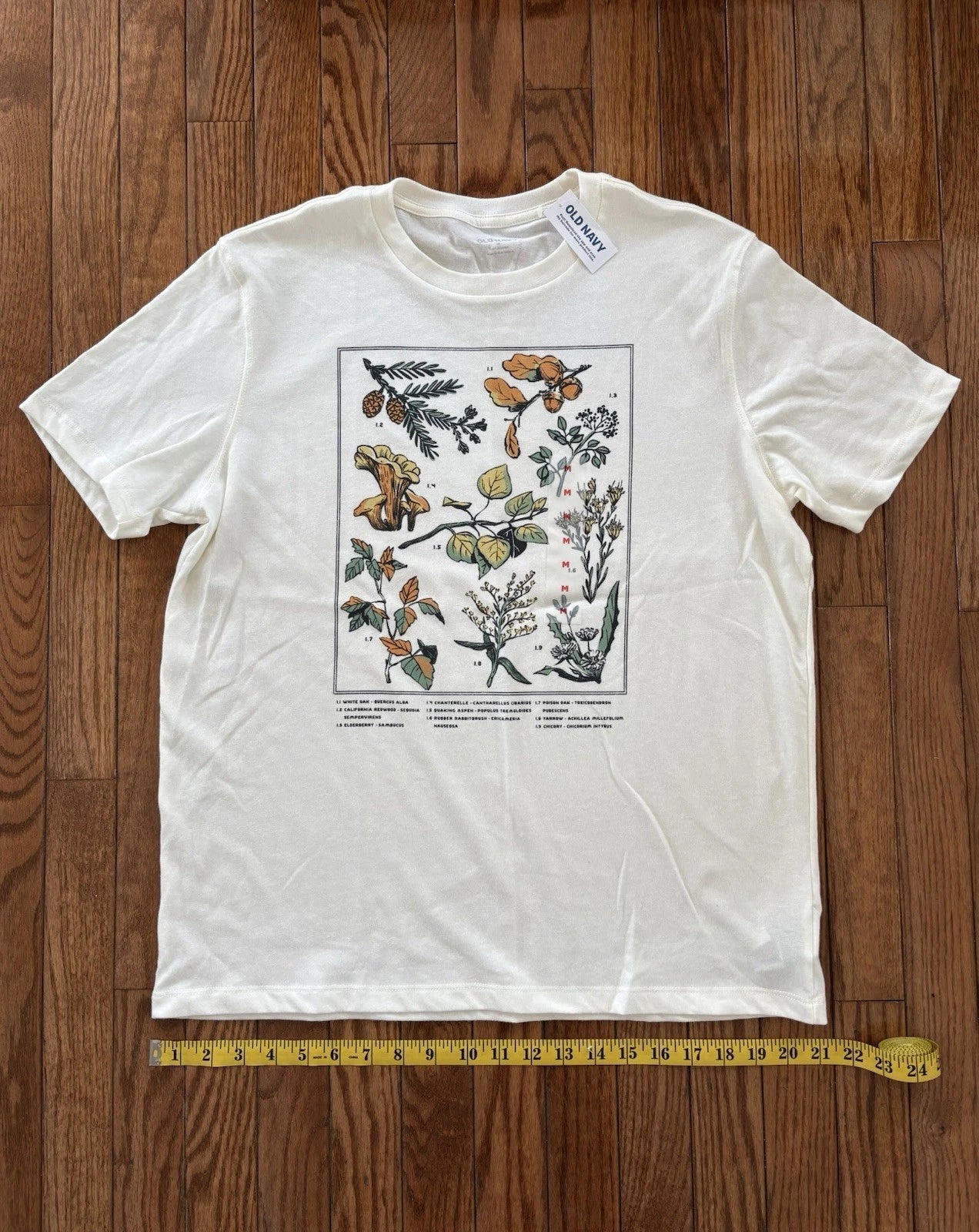 NWT Mens Medium Nature Leaves Mushroom Old Navy Soft Crewneck Graphic T Shirt