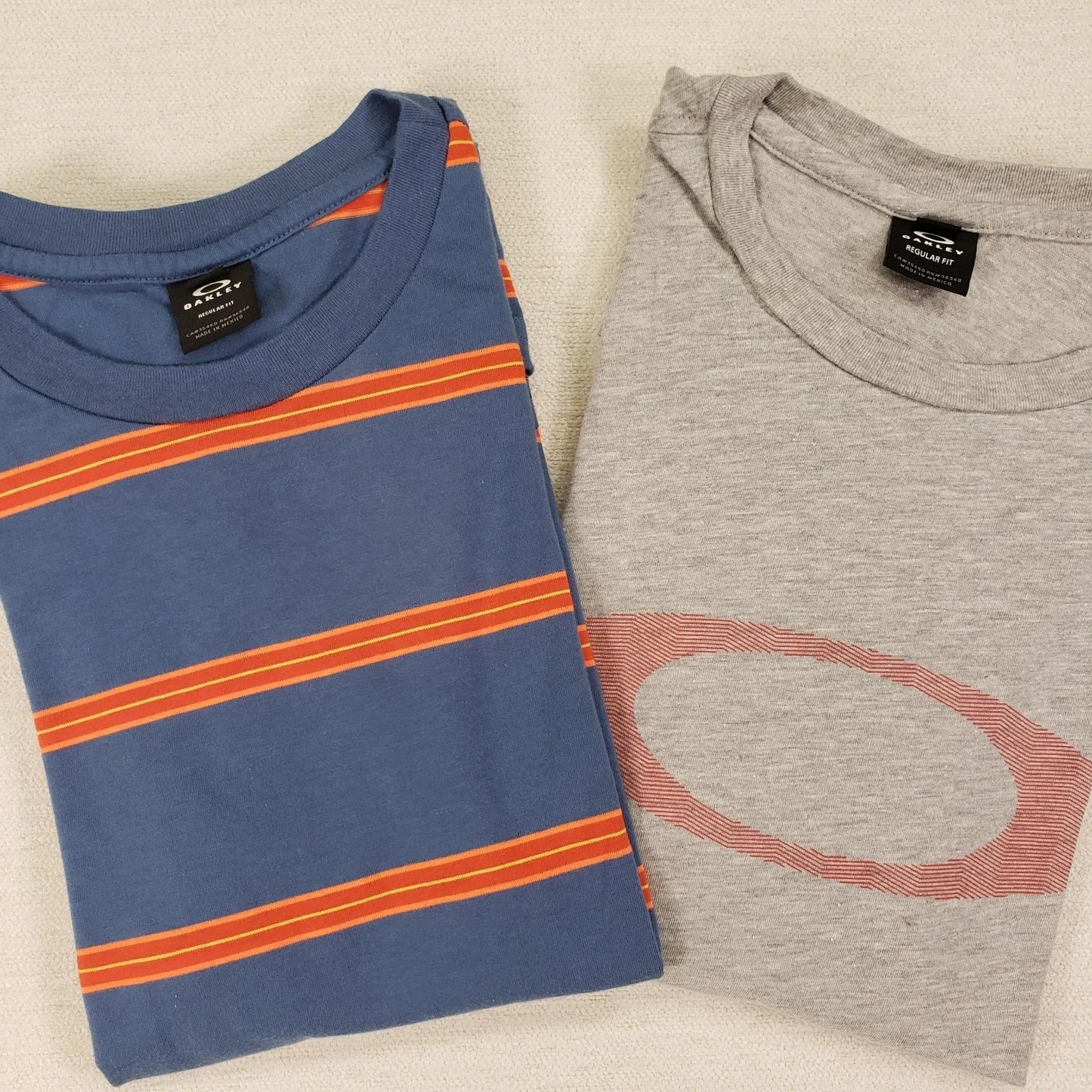 Oakley T Shirt Lot of 2 Mens XL Gray Striped