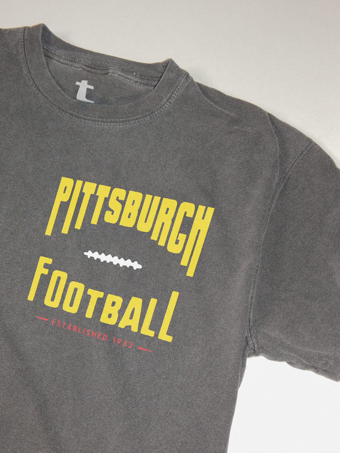Vintage Pittsburgh Football Club Graphic Tee Shirt