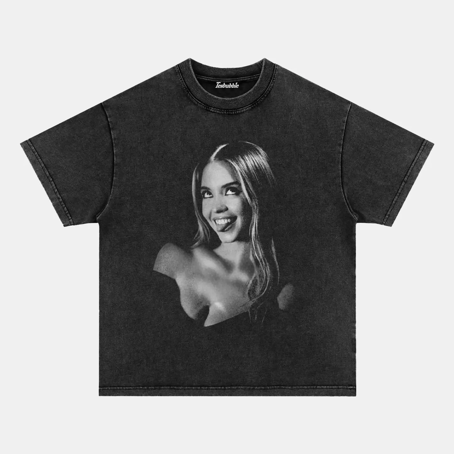 SYDNEY SWEENEY TEE â€“ NECKLACE-FREE VERSION AVAILABLE