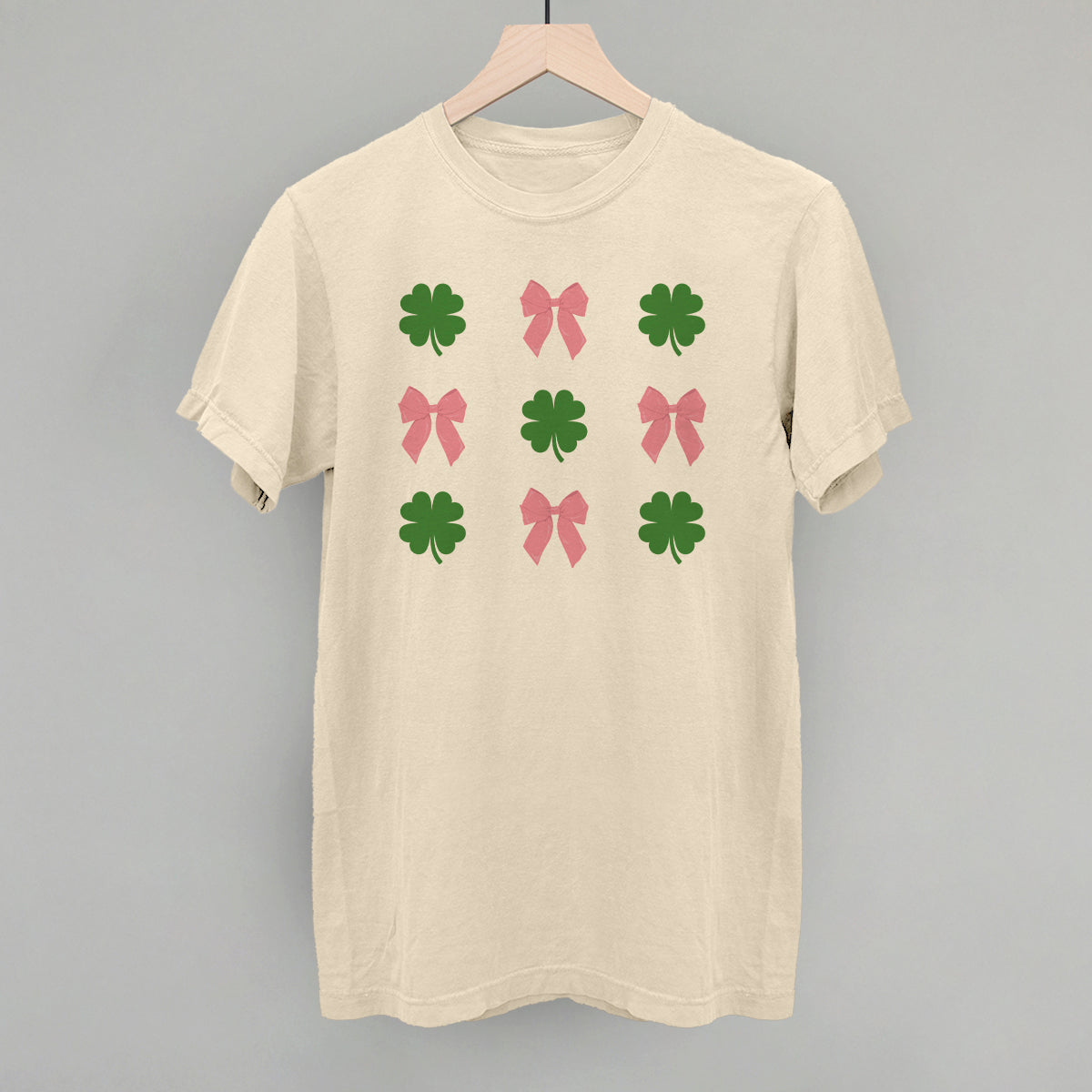Clovers + Bows