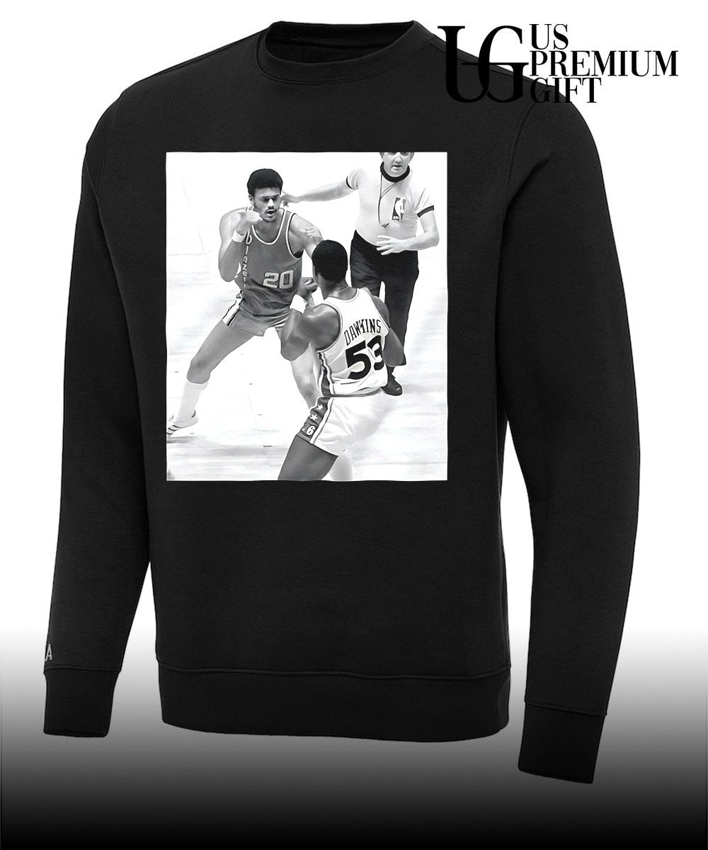 Darryl Dawkins and Maurice Lucas Square Up During The 1977 shirt