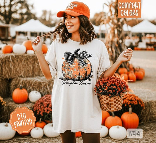 Floral Pumpkin Season Comfort Colors, Trendy Women's Fall Tshirt
