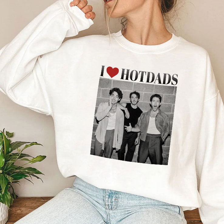 Love Hot Dads Jonas Brothers T Shirt