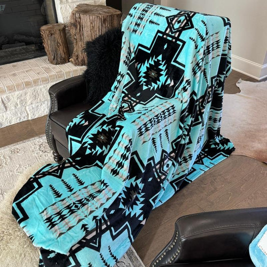 Mountain Dreams Lightweight Throw Blanket 78"x90"