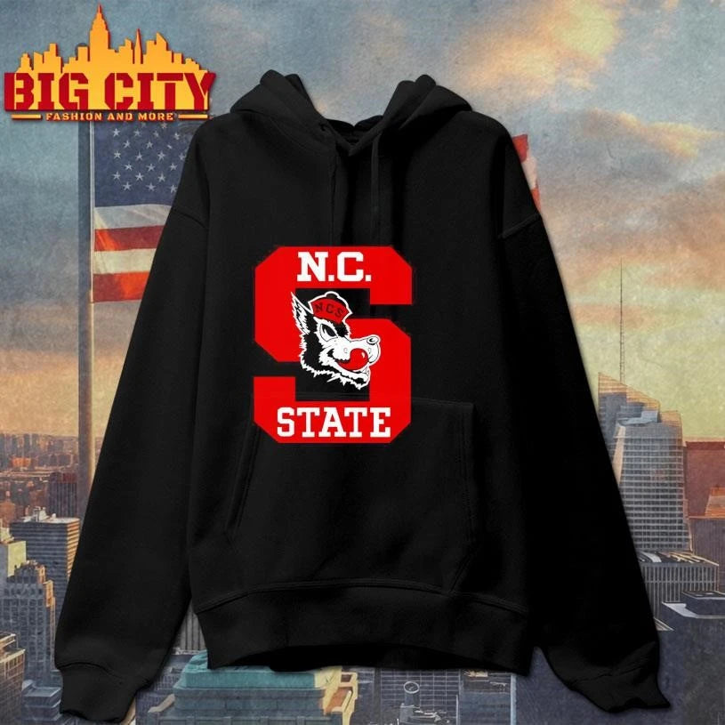 N.C Will Wade Slobbering Wolf Graphic Shirt