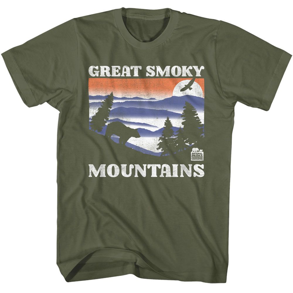 National Parks - Great Smoky Mountains Bear And Mountains Dark - American Classics - Solid Green Adult Short Sleeve T-Shirt