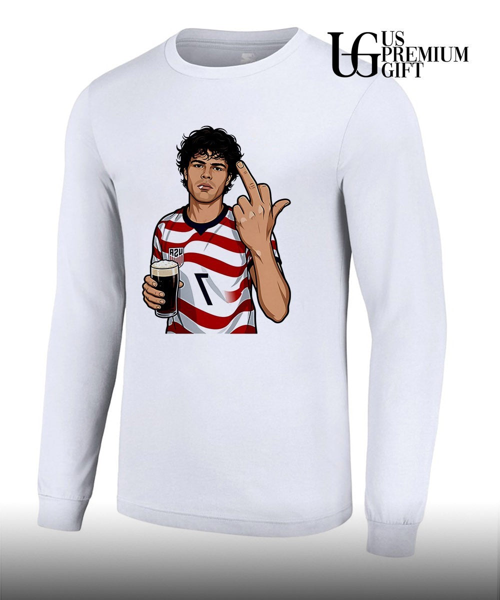 Nichole Gio Reyna middle finger US Soccer shirt