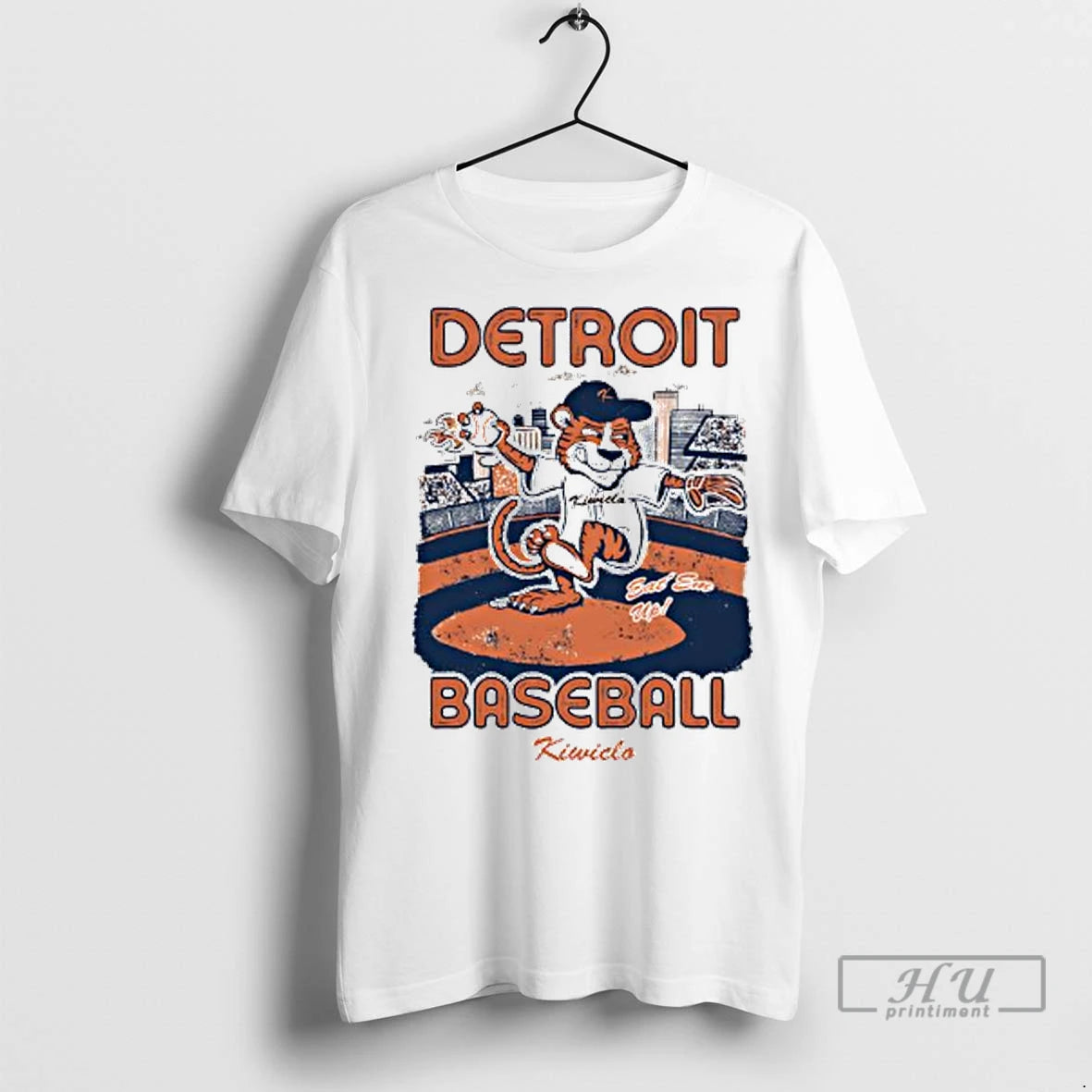 Officials Paws Mascot Of The Detroit Tigers Baseball Team Eat Em Up Ladies
