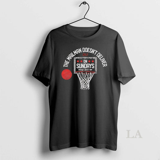 Original The Mailman Doesnt Deliver On Sundays Karl Malone Vs Scottie Pippen Nba Finals - clothing by TeeHivey.com