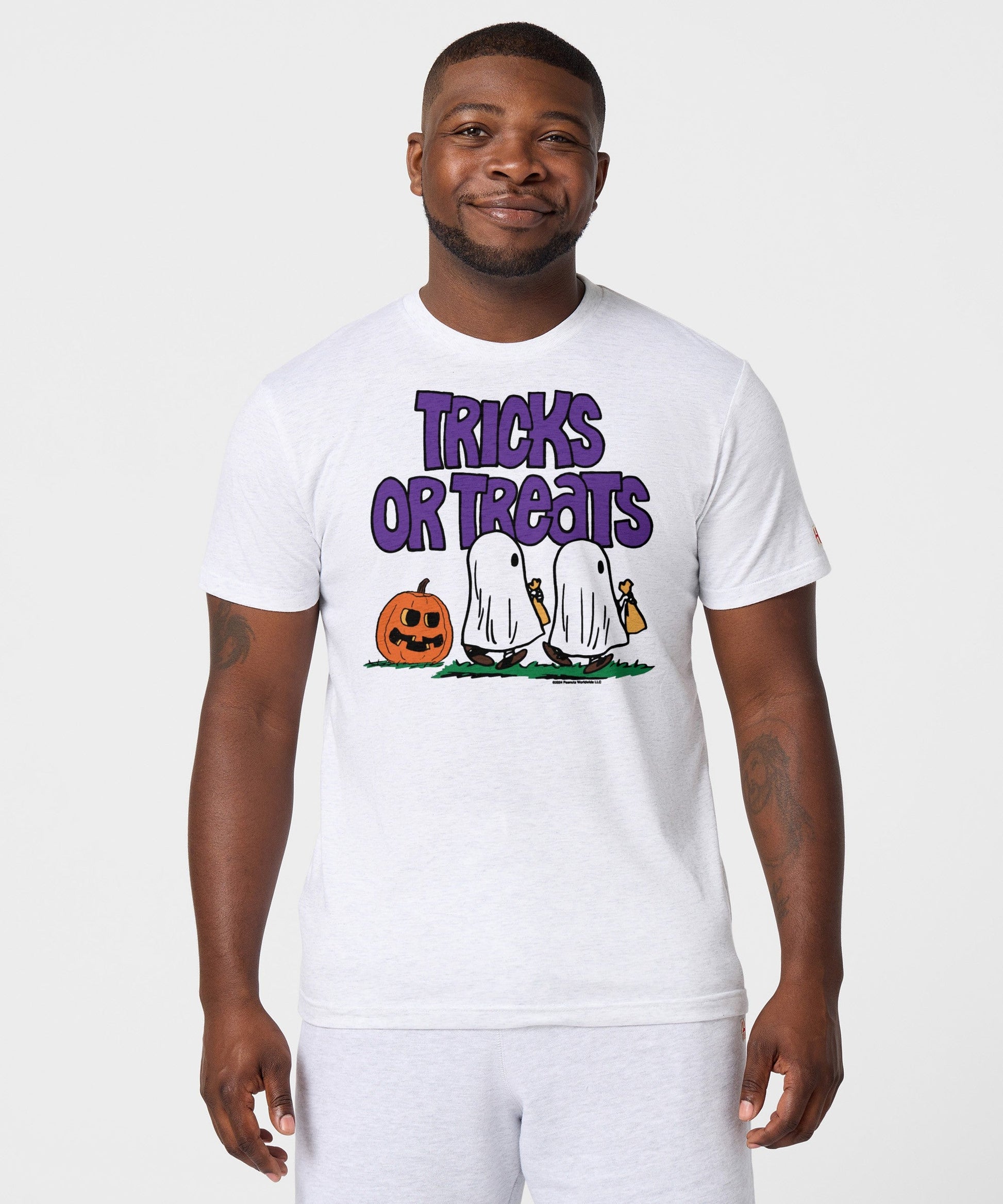 Peanuts Tricks Or Treats