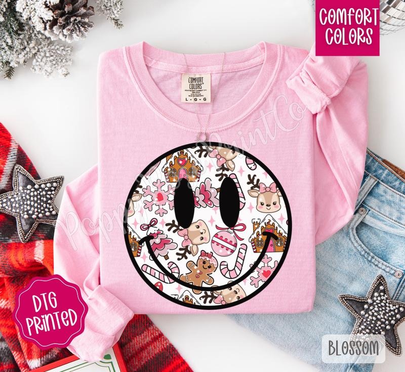Pink Christmas Smiley Comfort Colors Long Sleeve T-Shirt, Cute Women's Holiday Tee