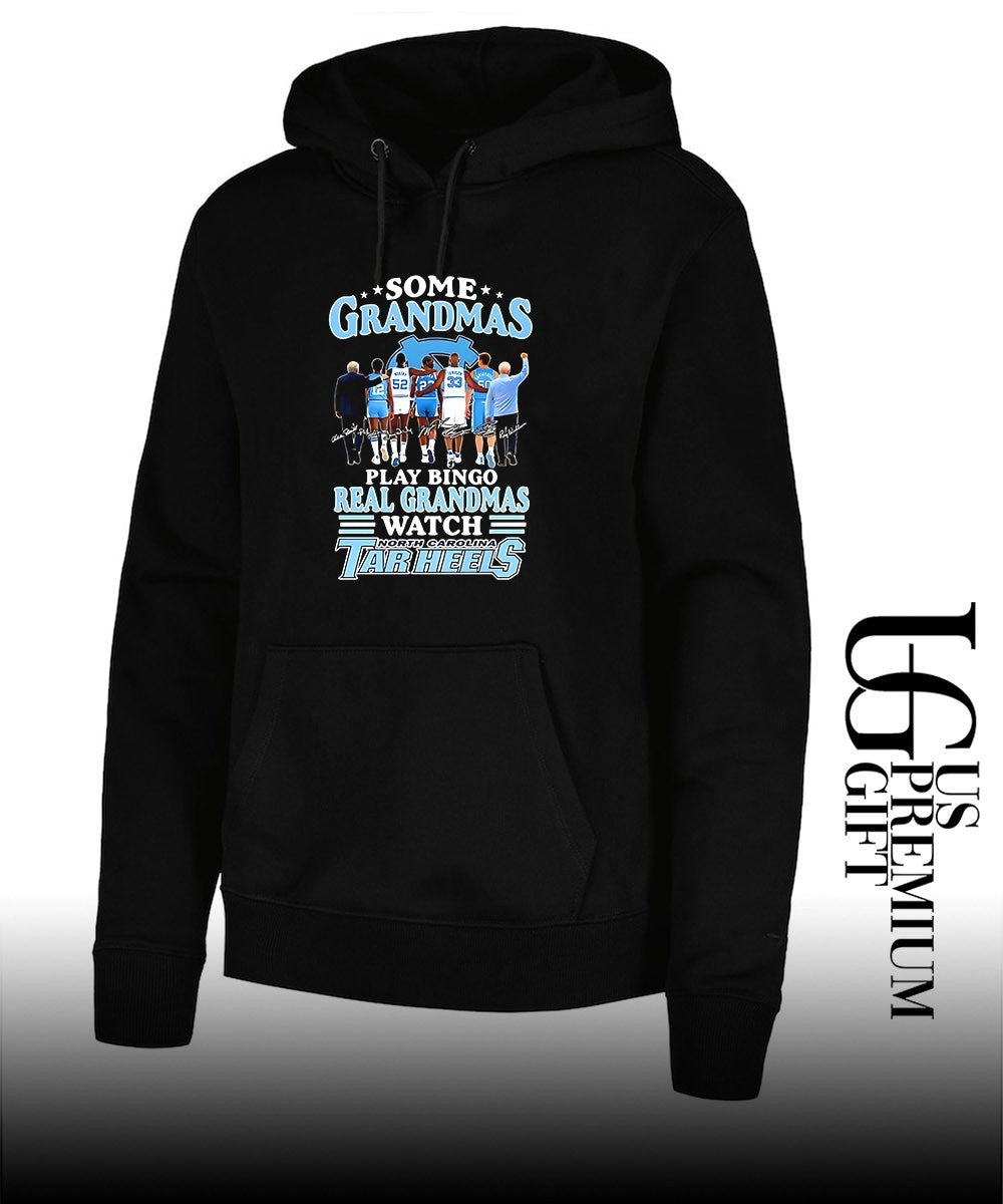 Some Grandmas play bingo real grandmas watch North Carolina Tar Heels signature shirt