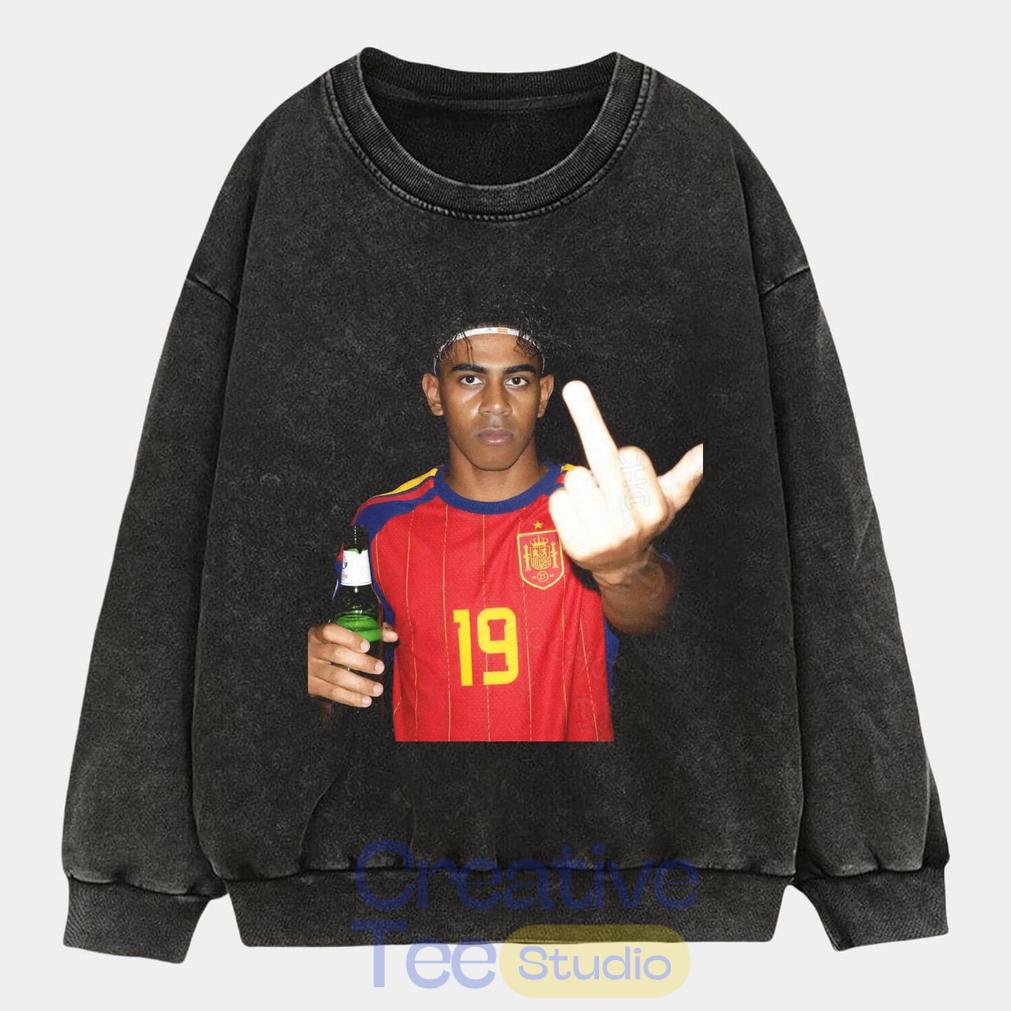 Spain Football Lamine Yamal Drunk Middle Finger T-Shirt