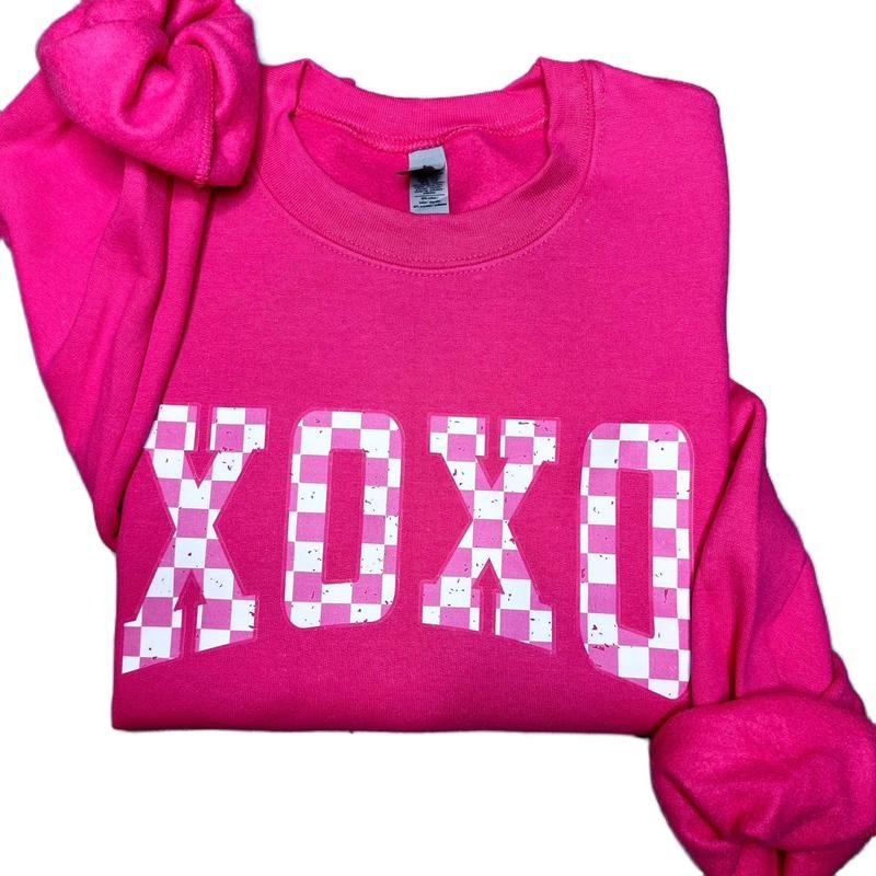 Xoxo Sweatshirt, Distressed Checkered Xoxo Valentine Sweatshirt, Xoxo Valentine's Day Sweatshirt - clothing by TeeHivey.com