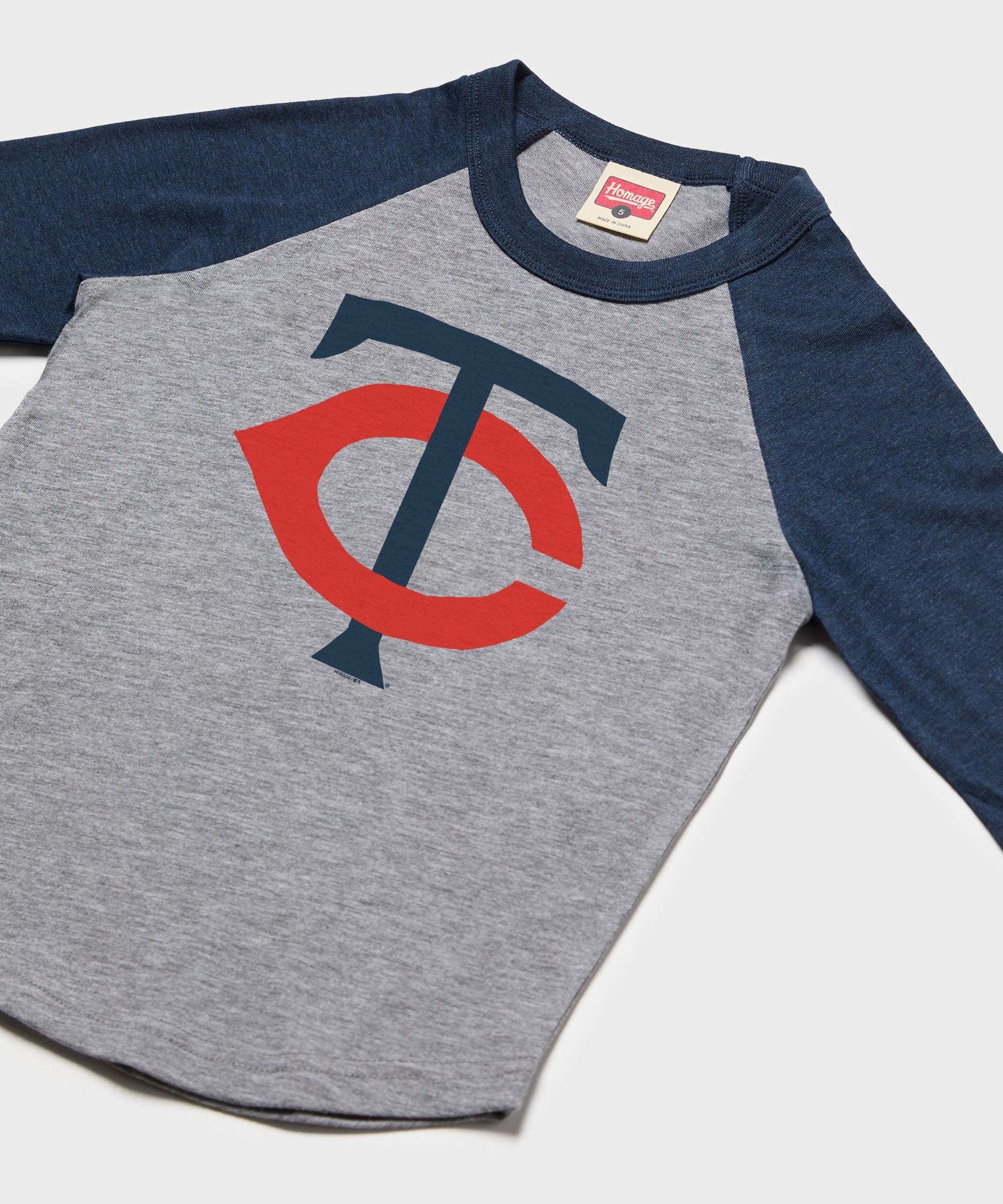 Youth Minnesota Twins Alt Logo '61 Raglan