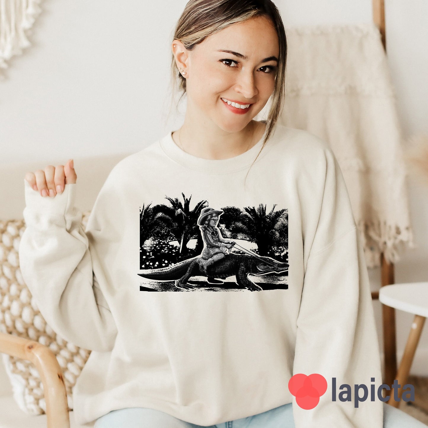 Girl Riding Alligator Alligator Crocodile Alligator Unisex T-shirt, Sweatshirt, Hoodie (2)