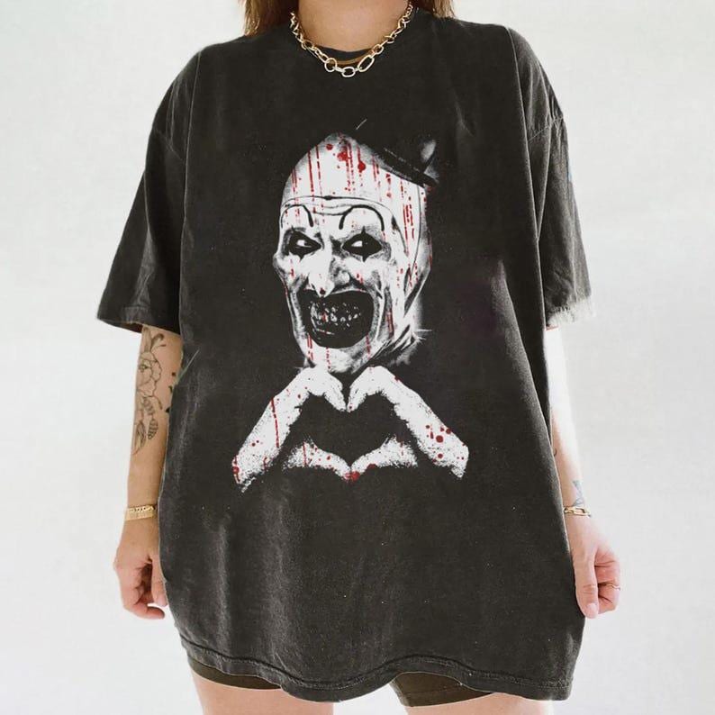 Art Clown Terrifier Scary Horror Clown Creepy Heart Hands Tee Spooky Slasher Fan Halloween Horror Movie (1)