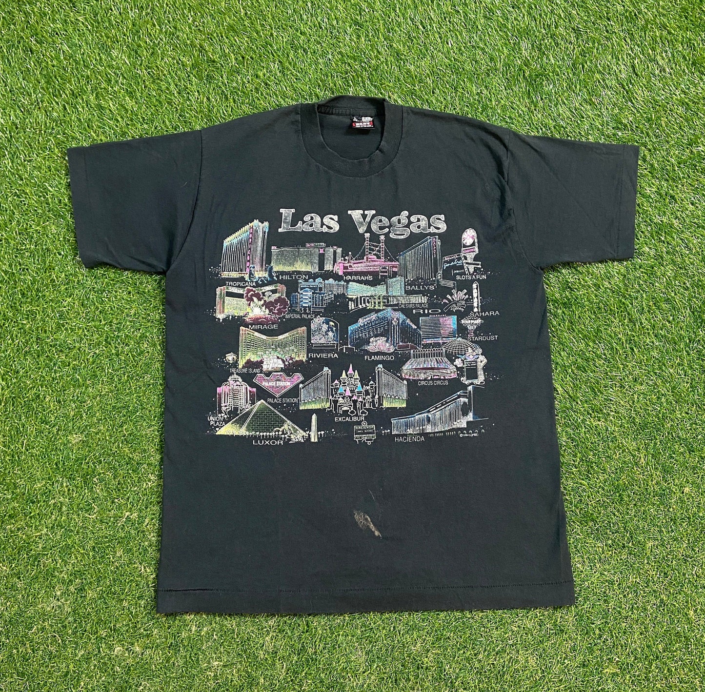 Vintage Las Vegas Tee Fruit Loom Made Usa Size Large Hotel Casino Gambling Nevada 1990s 90s (1)