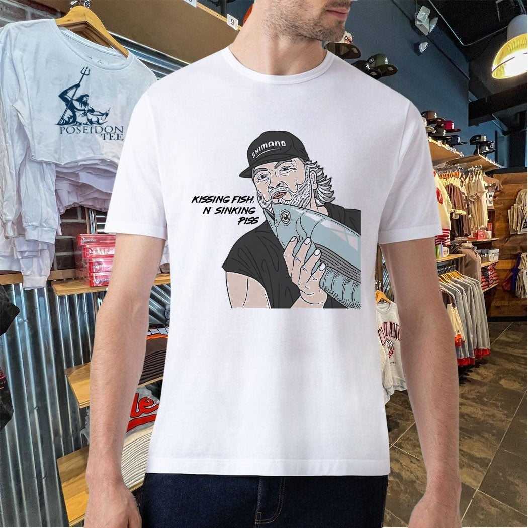 Kissing Fish N Sinking Piss T-shirt