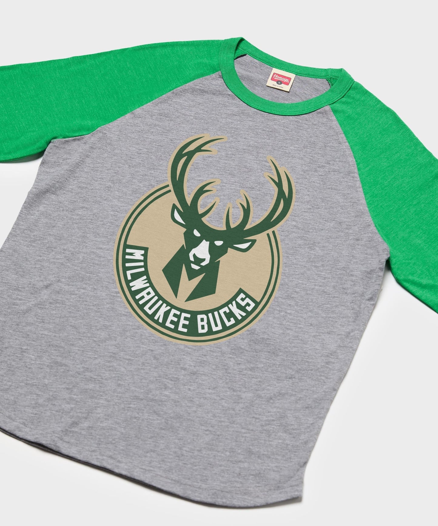 Milwaukee Bucks Logo Raglan