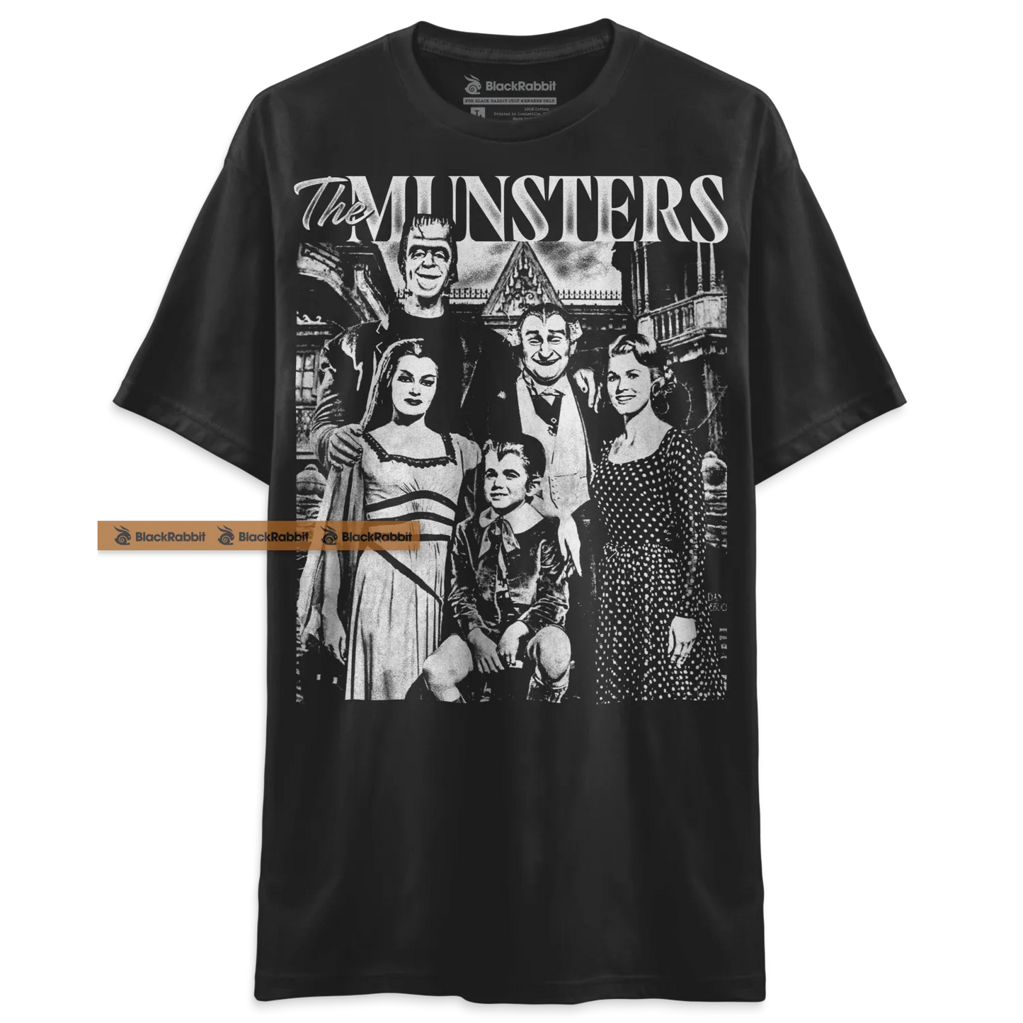 The Munsters Family Portrait Unisex Classic T-Shirt