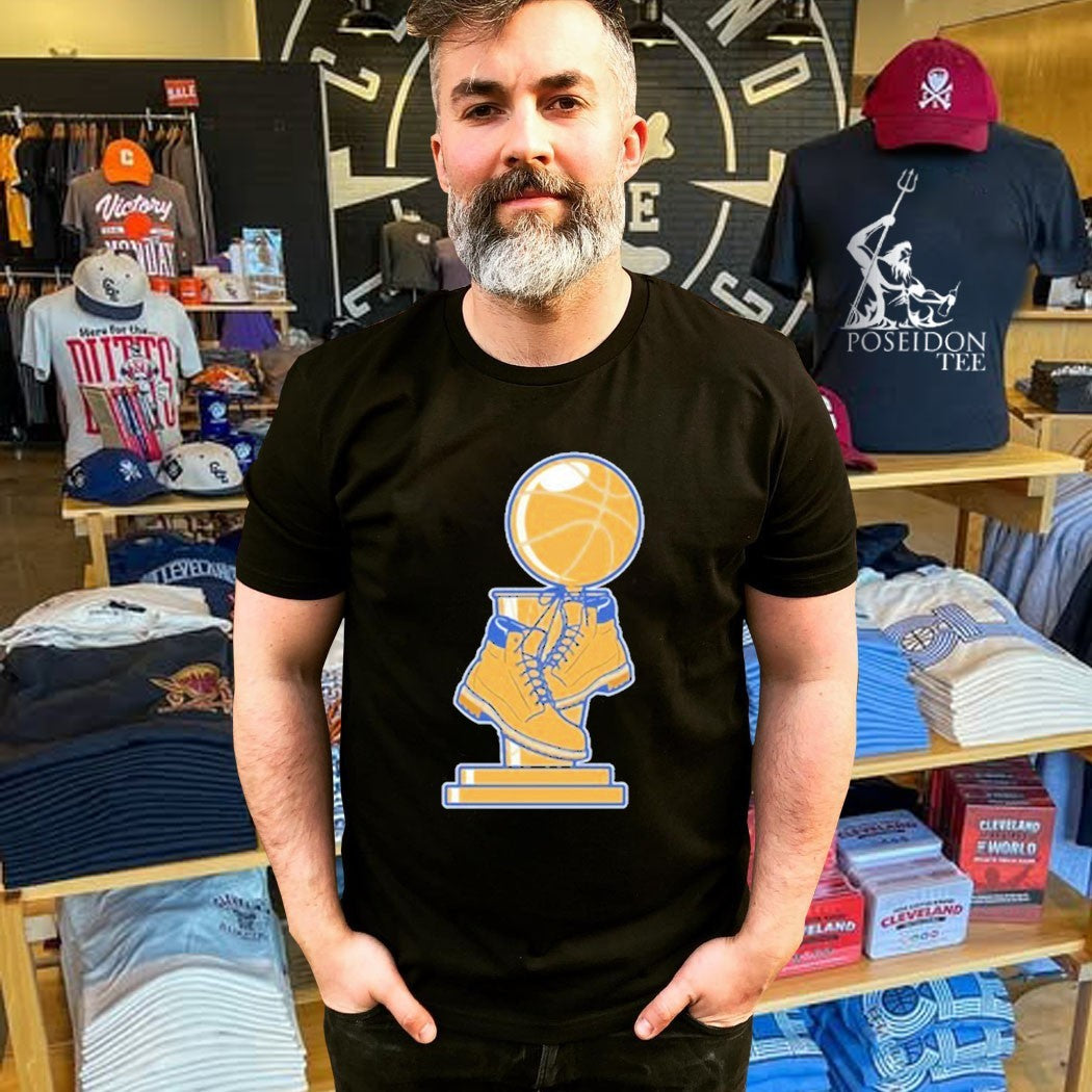 New York Knicks Trophy And Boots T-shirt