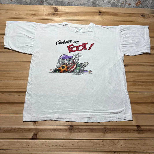 Vintage 90s Dingue De Foot Soccer Cartoon French Sports Graphic T-Shirt - XL